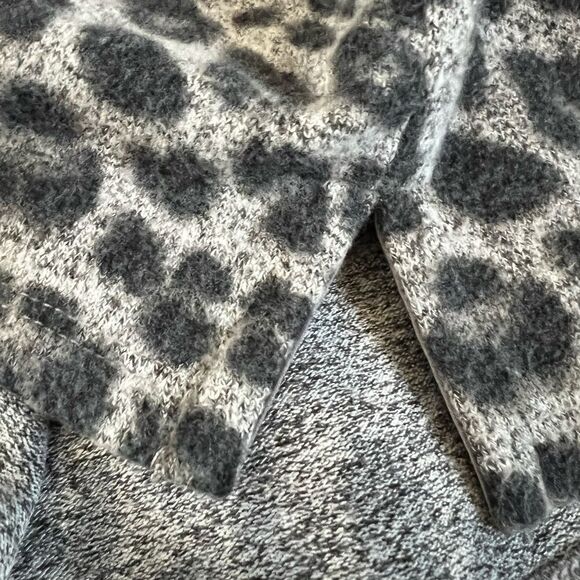 WHBM Gray Cozy Knit Leopard Print Tank, Sz SP NEW! 🏷️ - Picture 7 of 8